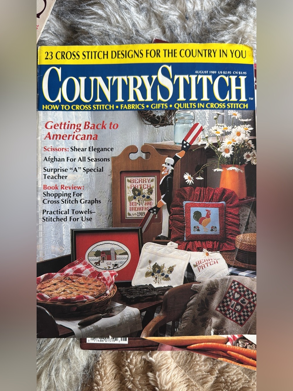 17 Piece Lot of 1980’s & 1990’s Vintage Cross Stitch magazines and Leaflets - Picture 16 of 16